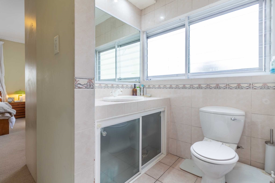 2 Bedroom Property for Sale in Mouille Point Western Cape